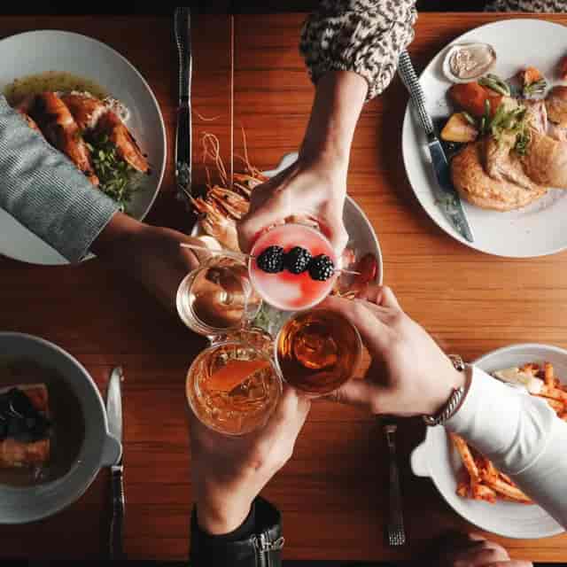 Urban Cove Society & Kitchen: High-end networking dinner for corporate events at 33 Hotel NYC.