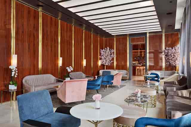 Sophisticated 33 Hotel NYC Seaport lounge for luxury networking events and cocktail receptions.