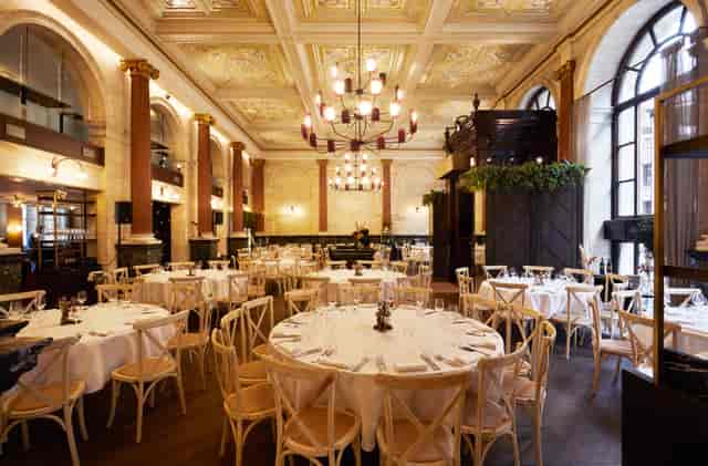 Elegant dining space in Piazza Italiana for corporate events and private gatherings.