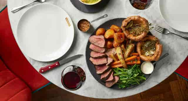High-end plated Sunday roast served at a Browns Old Jewry executive networking dinner.