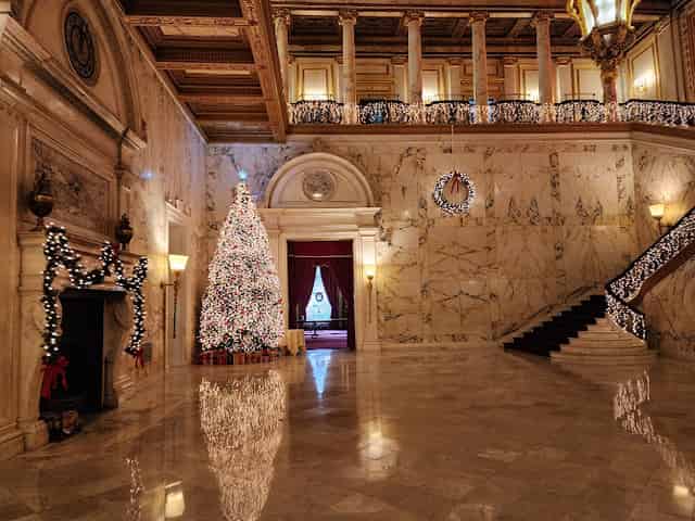 West Lounge