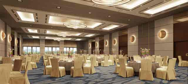 Elegant AP Marunouchi banquet hall with modern tiered lighting for corporate galas and events.
