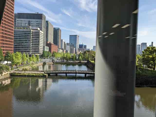 AP Tokyo Marunouchi meeting room with city views, ideal for executive offsites and board meetings.