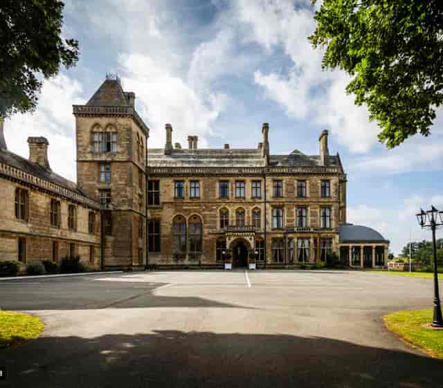 Mercure Walton Hall luxury corporate retreat and wedding venue with stately exterior.