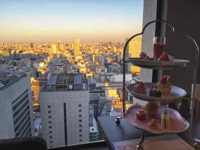 Kaede afternoon tea service at Keio Plaza Hotel for VIP hospitality and corporate networking.