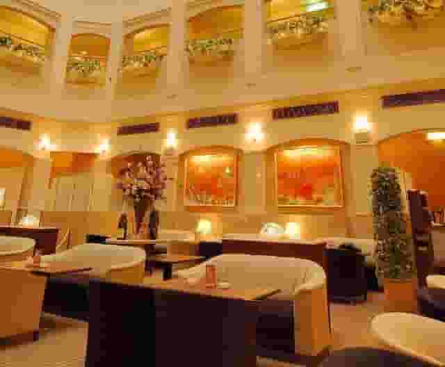 Banquet hall