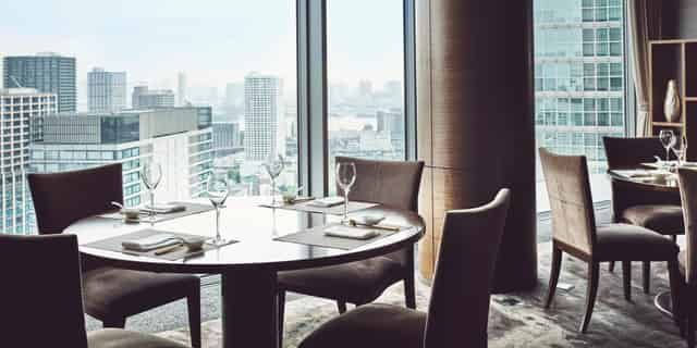 The Score Dining Experience