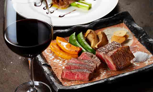 High-end Teppanyaki dinner service at Akasaka restaurant for executive incentive and VIP events.