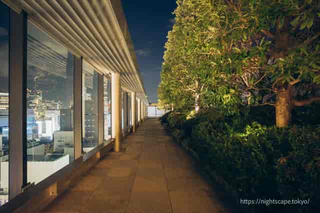 Ginza Six rooftop garden at sunset, ideal for outdoor cocktail events and corporate receptions.