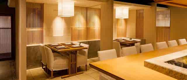 Tempura Tensho, minimalist Japanese dining space, ideal for VIP corporate networking and lunches.