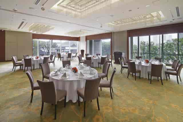 Tachibana banquet hall at Palace Hotel Tokyo for corporate lunches and social dinner events.