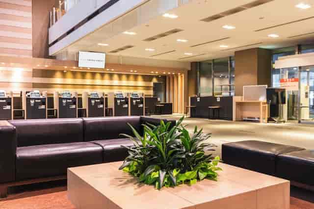Sotetsu Grand Fresa Tokyo-Bay Ariake lobby event space with modular seating for professional events.