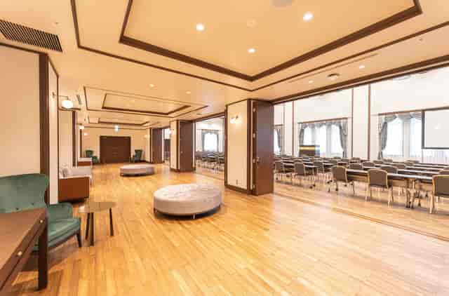 Kudan Terrace conference room: spacious classroom meeting space for corporate events.