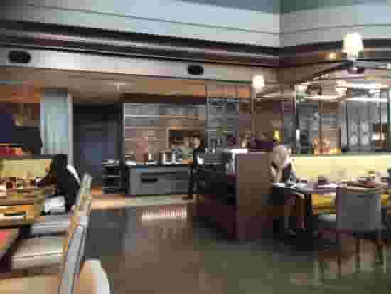 Lounge & Dining G