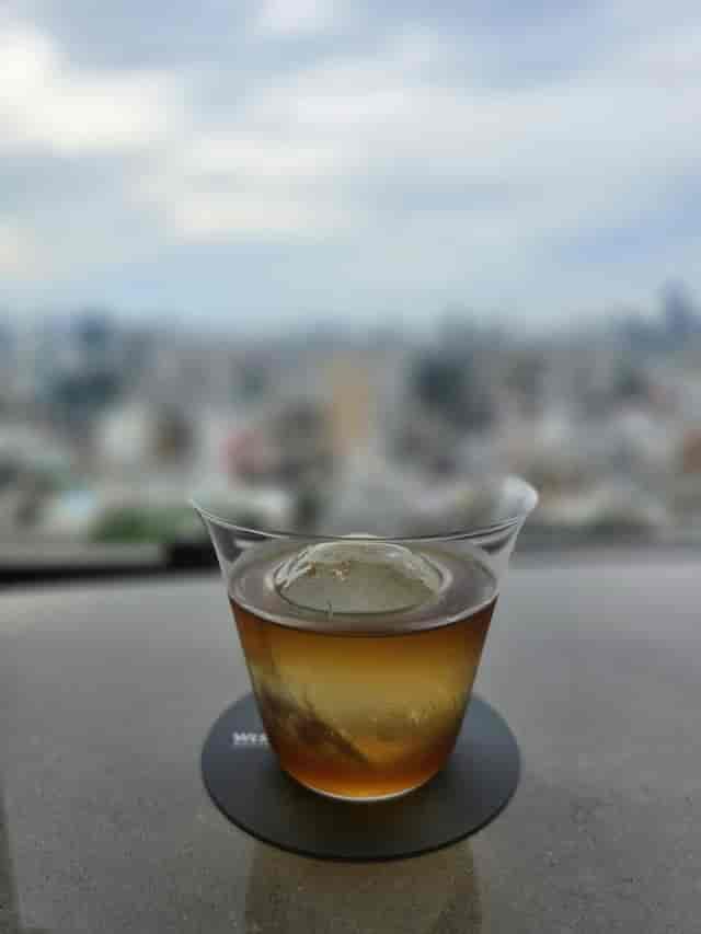 Skybar Escalier cocktail lounge for luxury networking and executive reception events.