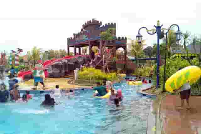 Batavia Splash Waterpark