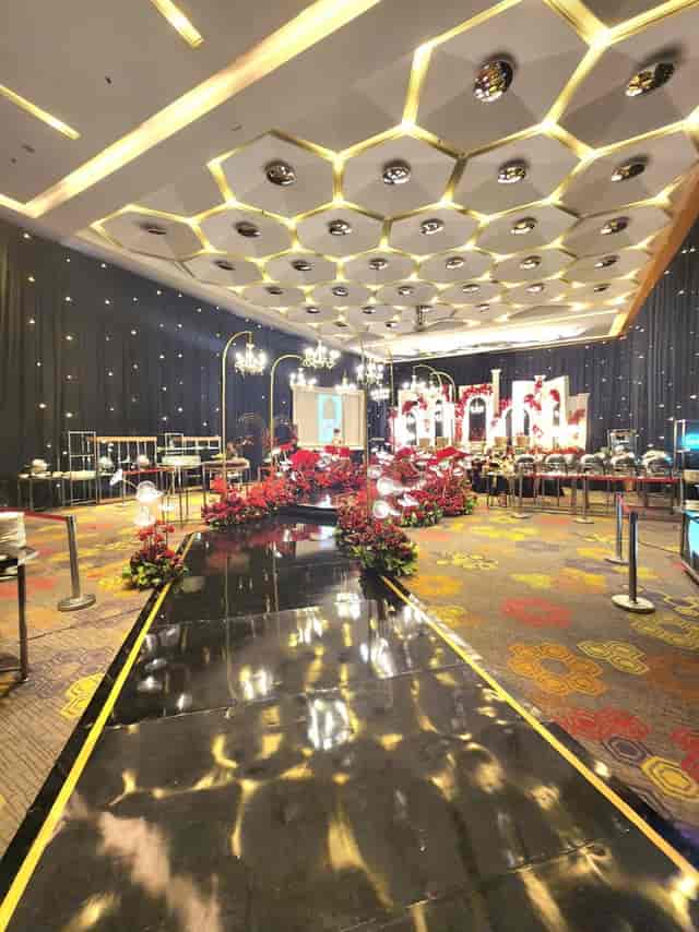 DoubleTree Jakarta Grand Ballroom with runway and floral decor for gala or wedding events.