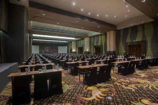 Classroom-style meeting room at Mercure Ancol, ideal for large corporate conferences and seminars.