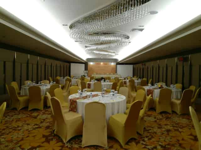 Flores BAllroom (A&B)