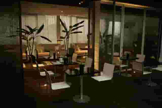Restaurant/bar
