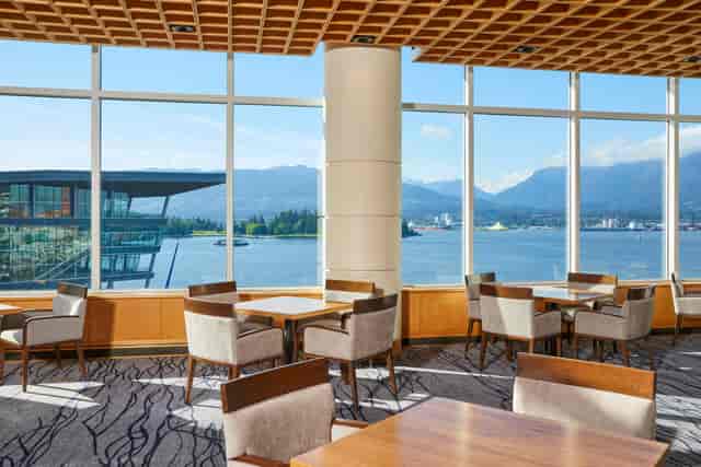 Ocean 999 Pan Pacific Vancouver breakout space with floor-to-ceiling windows for event venues.