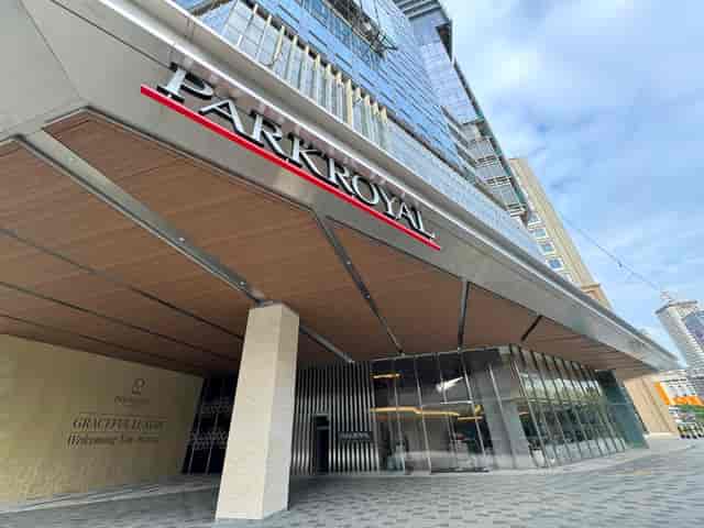 Modern hotel entrance for corporate events and luxury galas at PARKROYAL Serviced Suites Jakarta.