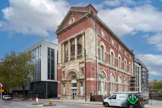 Historic and modern 8-person meeting room in Bristol for corporate events and product launches.
