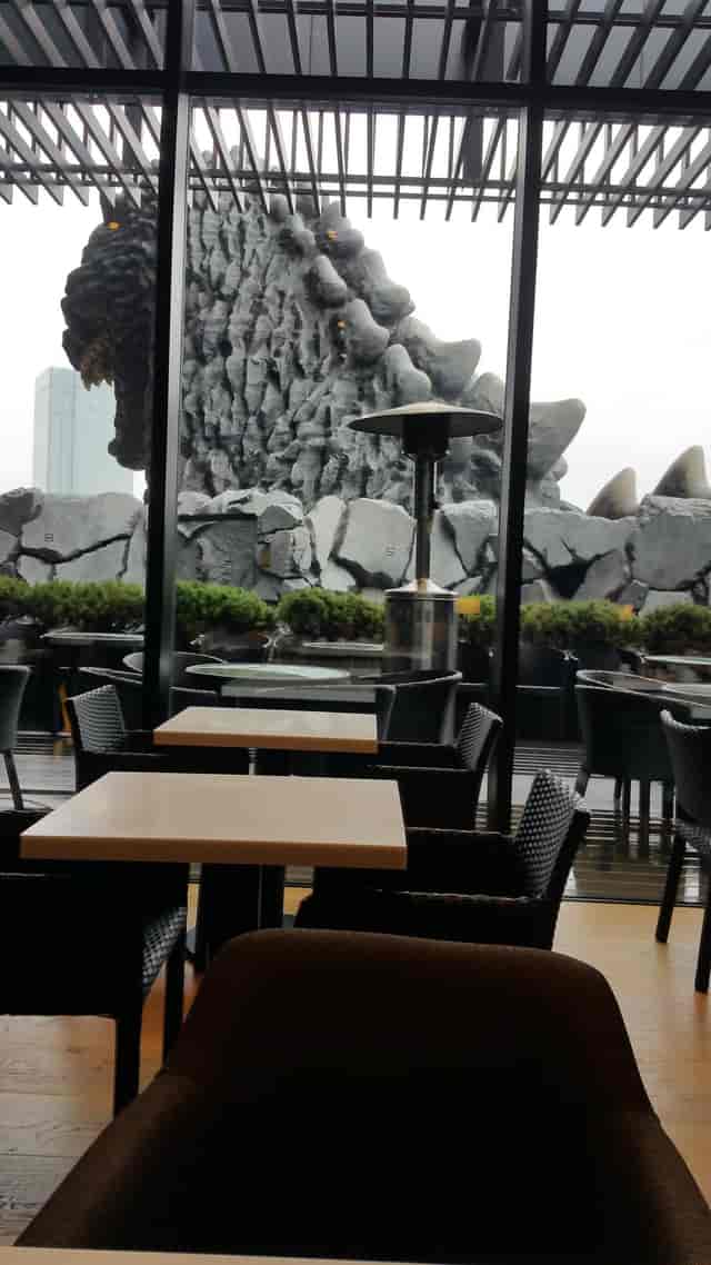 Outdoor terrace at Hotel Gracery Shinjuku with heaters for networking events and breakout sessions.