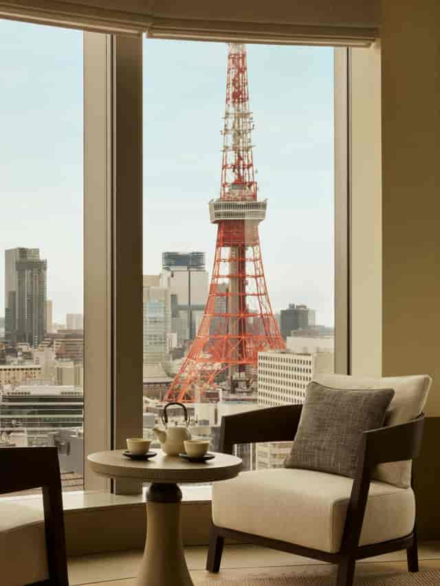 Janu Grill premium suite with iconic Tokyo Tower view for corporate events and meetings.