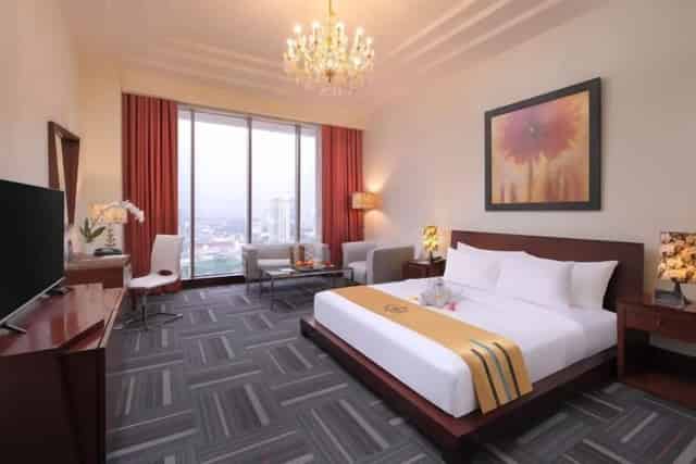 Rooms & Suites
