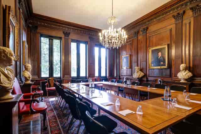 Censors' Room at RCP London: elegant wood paneling for corporate meetings and events.