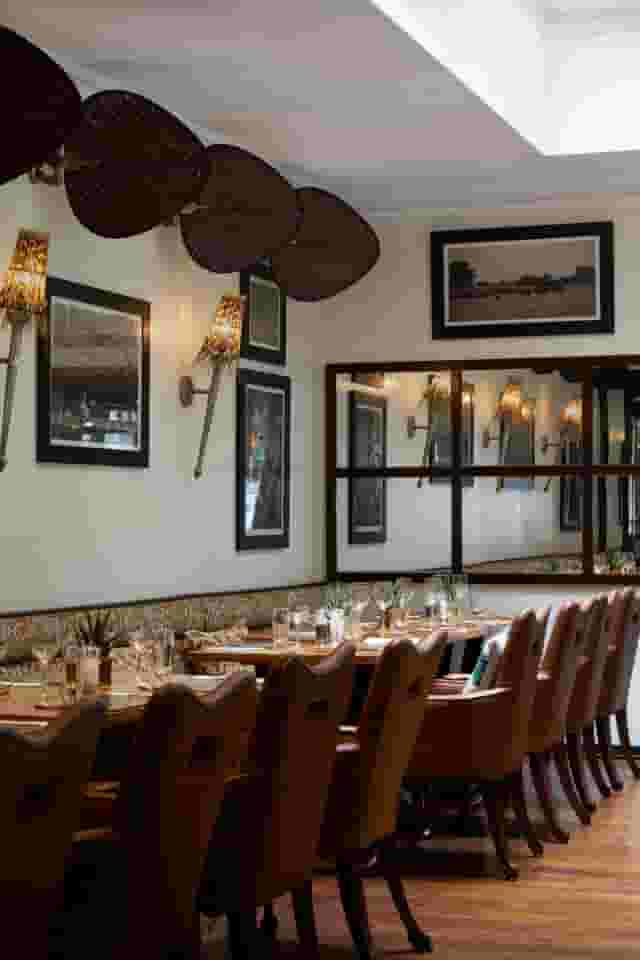 Upper Bar