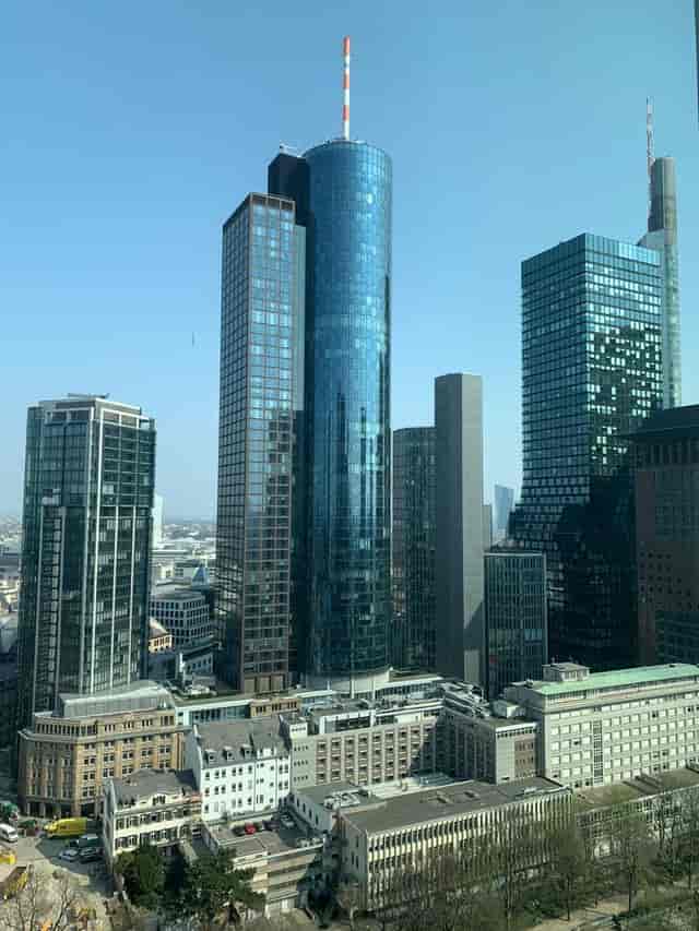 Main Tower Frankfurt skyline backdrop for corporate summits and luxury executive events.