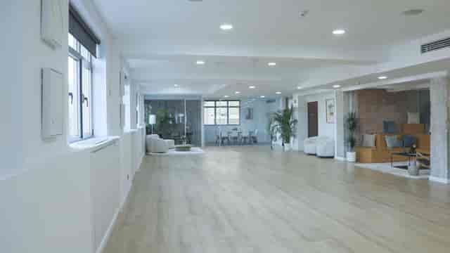 Spacious Manhattan event space with modern design, ideal for workshops and networking.