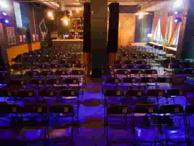 Comedy club