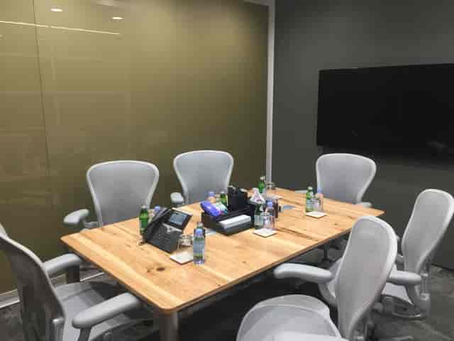 Meeting room 35C with ergonomic seating for collaborative workshops and corporate events.