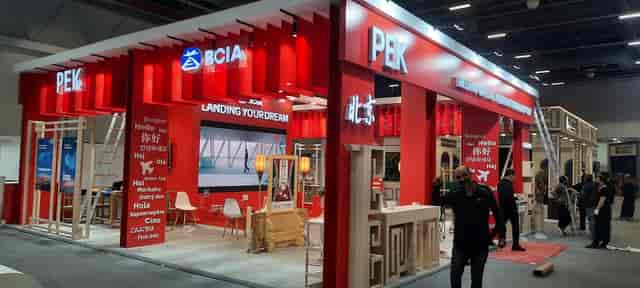Efes Konferans Salonu exhibition stand with digital displays for trade shows and corporate events.