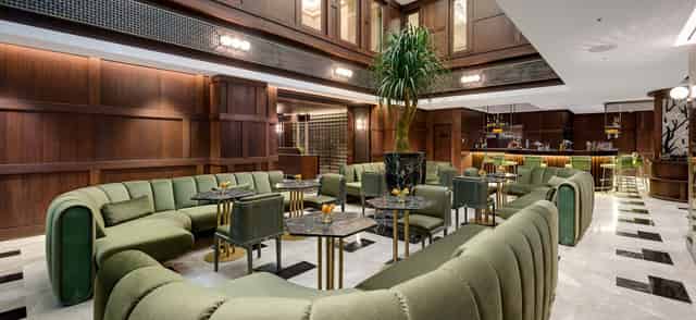 Restaurants & Bar