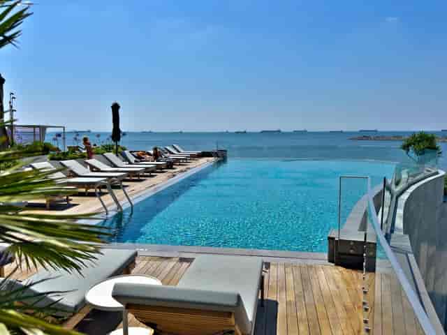 Lodos 2 at JW Marriott Istanbul: Sunset venue for corporate retreats and VIP networking events.