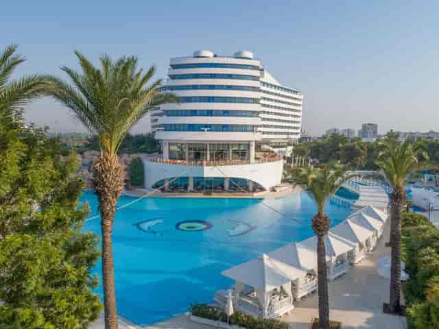 Titanic Hotels resort, poolside cabanas, ideal for corporate incentive travel and event venues.