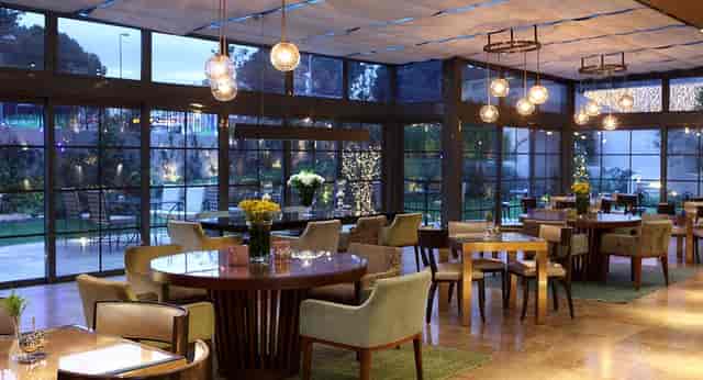 Veranda Restaurant Istanbul: Modern venue with floor-to-ceiling windows for corporate events.