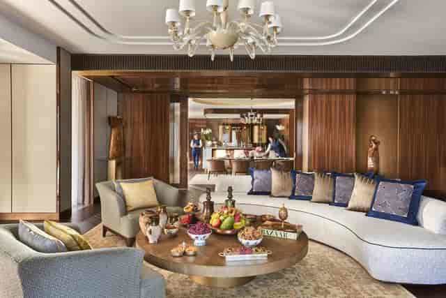 Meclis-i Tugra boardroom at Mandarin Oriental Bosphorus for VIP receptions and executive meetings.