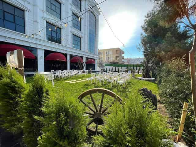 Zümrüt Bahçe