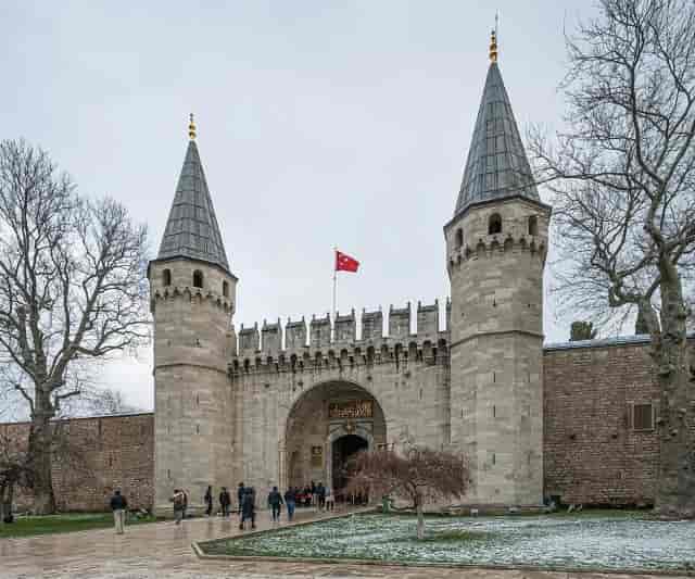Topkapı Palace Museum entrance for high-impact historic events and venue hosting.