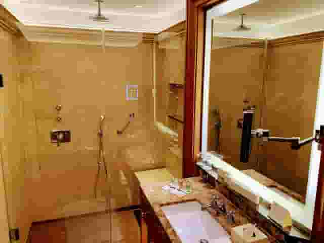 Divan Ballroom