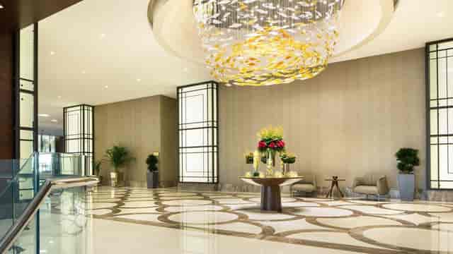 Modern hotel foyer at Sheraton Grand Istanbul Atasehir for premium corporate event planning.