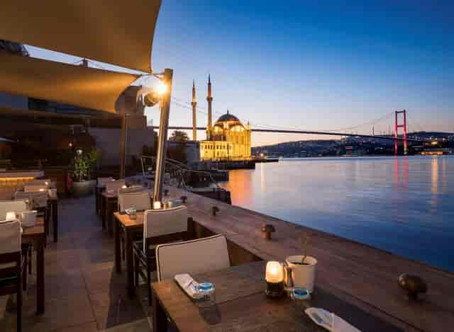 Pier 3 Radisson Blu Bosphorus: Luxury waterfront venue for incentive dinners and networking events.