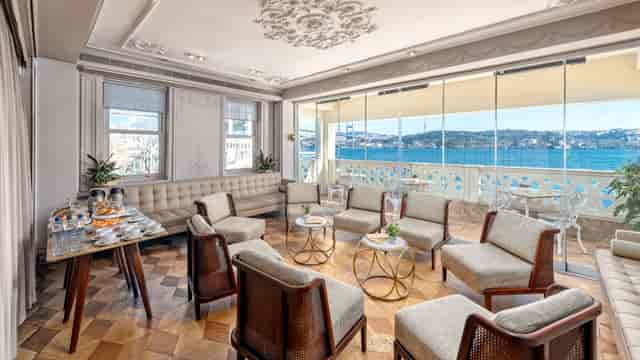 VIP lounge at The Stay Bosphorus with waterfront views for corporate networking events.