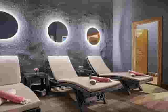 Ayvalik Foyer