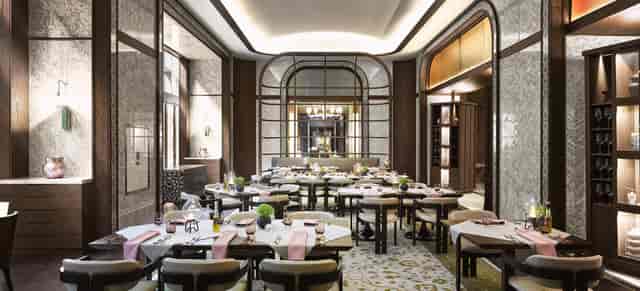 Aila Elara Meeting Room: Luxury private dining banquet setup for corporate and social events.